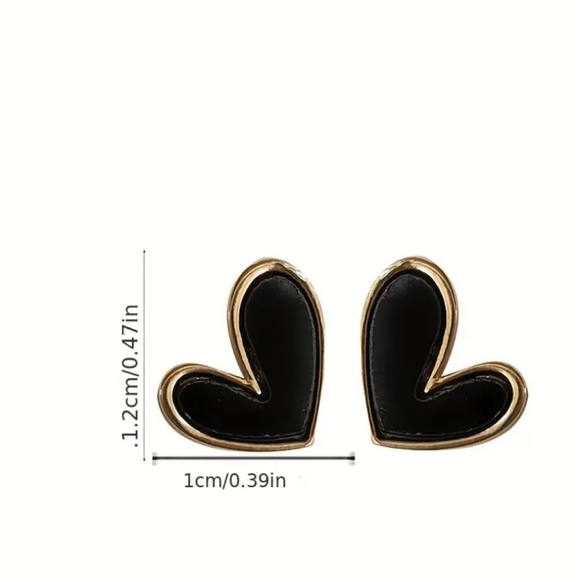 Cute Black Heart Earrings - Picture 4 of 5
